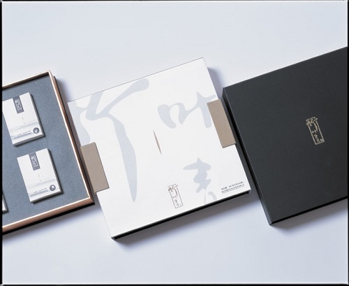 茶葉禮品盒找廠家設計,需要經(jīng)過幾個步驟
